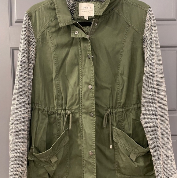 Women's TORRID Coat - Jacket   LIKE NEW! - Picture 3 of 7